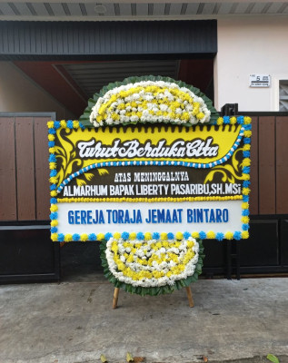 Papan Bunga Duka di Aketobololo