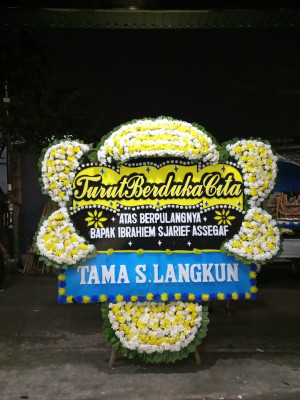 Papan Bunga Duka di Aketobololo